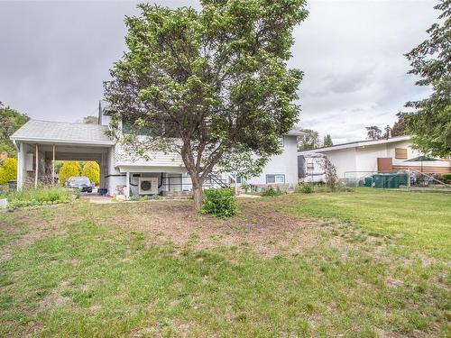 390 Dell Road, Kelowna, BC - Outdoor