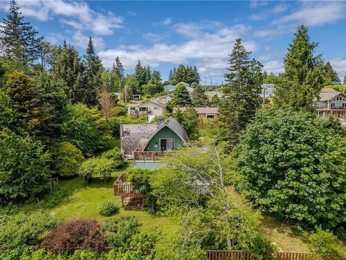 1710 Wood Rd, Campbell River, BC 