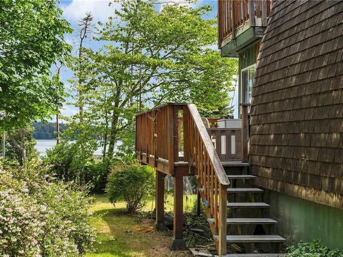 1710 Wood Rd, Campbell River, BC 