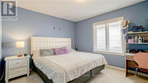 322 Chambers Place, London, ON - Indoor Photo Showing Bedroom
