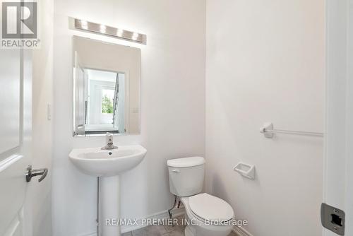 52 Baycroft Boulevard, Essa, ON - Indoor Photo Showing Bathroom