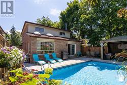 6874 HICKLING CRESCENT  Mississauga, ON L5N 4X9