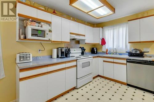 2763 Norwood Street, Prince George, BC - Indoor Photo Showing Kitchen