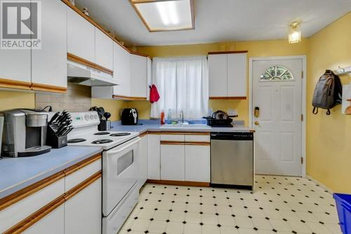 2763 Norwood Street, Prince George, BC - Indoor Photo Showing Kitchen With Double Sink