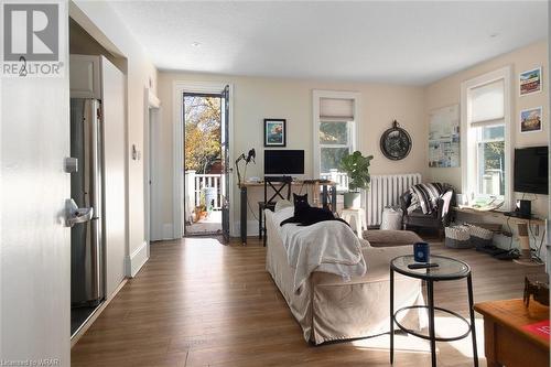 27 Schneider Avenue, Kitchener, ON - Indoor Photo Showing Living Room