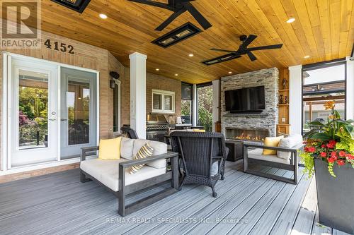 4152 Arbourfield Drive, Burlington (Rose), ON - Outdoor With Deck Patio Veranda With Exterior