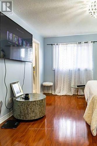 45 Manett Crescent, Brampton, ON - Indoor Photo Showing Bedroom