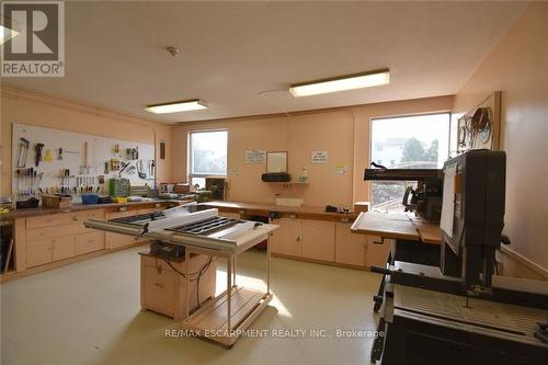 1610 - 2055 Upper Middle Road, Burlington, ON - Indoor Photo Showing Kitchen With Double Sink