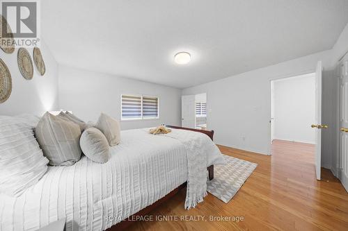 5464 Red Brush Drive, Mississauga, ON - Indoor Photo Showing Bedroom