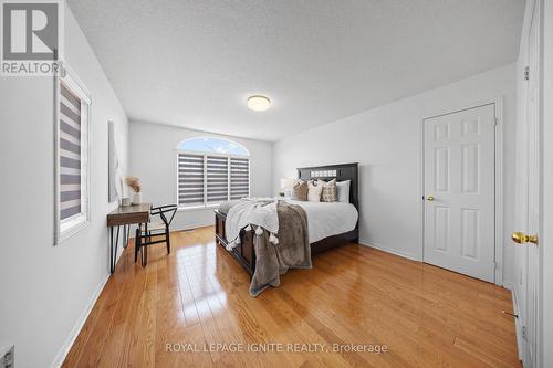 5464 Red Brush Drive, Mississauga, ON - Indoor Photo Showing Bedroom