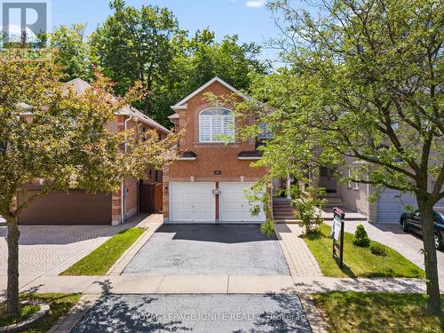 5464 Red Brush Drive, Mississauga, ON - Outdoor With Facade