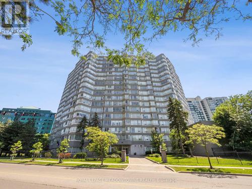 206 - 50 Kingsbridge Garden Circle, Mississauga, ON - Outdoor With Facade