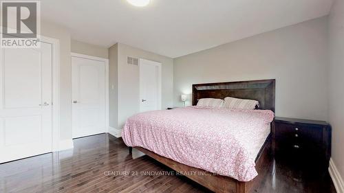 1091 Laurier Avenue, Milton, ON - Indoor Photo Showing Bedroom