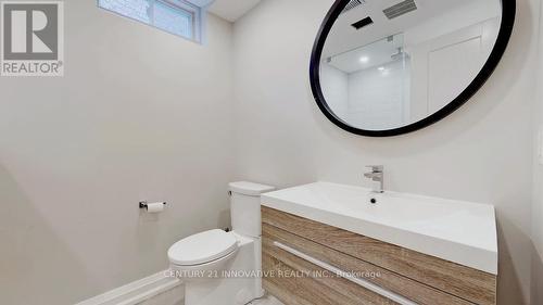1091 Laurier Avenue, Milton, ON - Indoor Photo Showing Bathroom