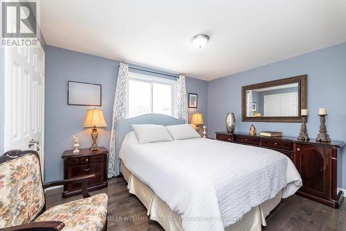 8 Edwin Drive, Brampton, ON - Indoor Photo Showing Bedroom