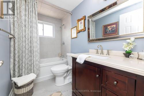 8 Edwin Drive, Brampton, ON - Indoor Photo Showing Bathroom