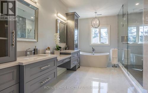 233 Indian Valley Trail, Mississauga, ON - Indoor Photo Showing Bathroom