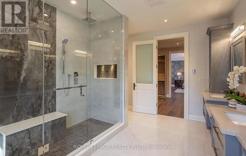233 Indian Valley Trail, Mississauga, ON - Indoor Photo Showing Bathroom