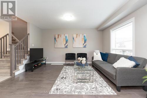 56 Honey Street, Cambridge, ON - Indoor Photo Showing Living Room