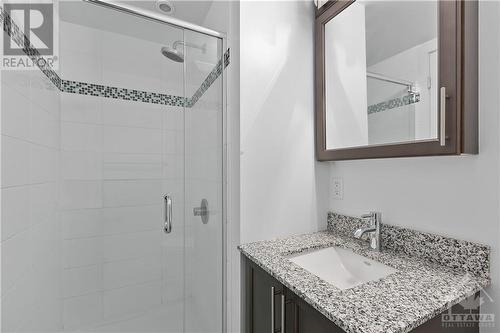 179 Metcalfe Street Unit#1705, Ottawa, ON - Indoor Photo Showing Bathroom