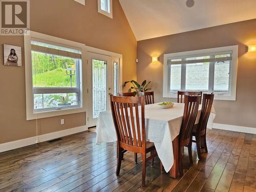 21565 West Lake Road, Prince George, BC - Indoor Photo Showing Dining Room