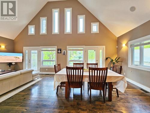 21565 West Lake Road, Prince George, BC - Indoor Photo Showing Dining Room