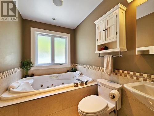 21565 West Lake Road, Prince George, BC - Indoor Photo Showing Bathroom