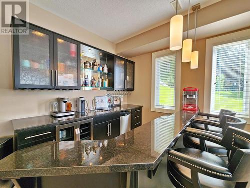 21565 West Lake Road, Prince George, BC - Indoor Photo Showing Kitchen With Upgraded Kitchen