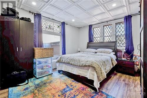 1031 Carling Avenue, Ottawa, ON - Indoor Photo Showing Bedroom