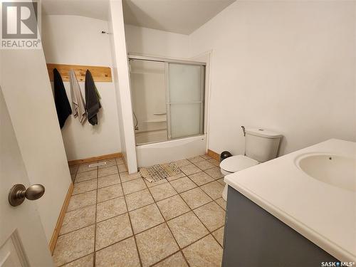 726 Mann Avenue, Radville, SK - Indoor Photo Showing Bathroom