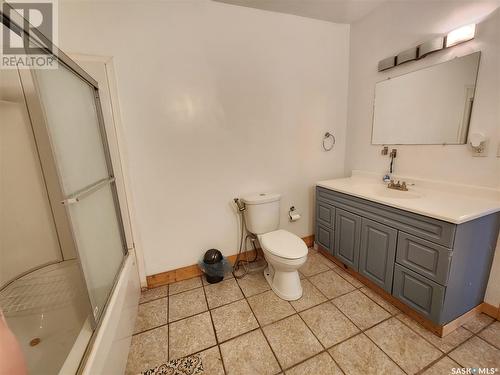 726 Mann Avenue, Radville, SK - Indoor Photo Showing Bathroom
