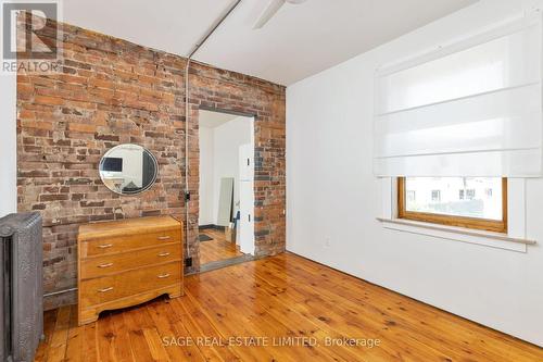 1402 Dundas Street W, Toronto, ON - Indoor Photo Showing Other Room