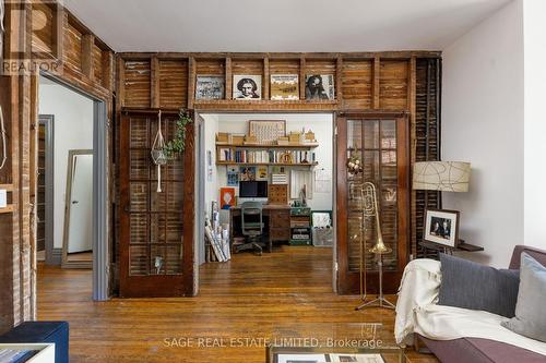 1402 Dundas Street W, Toronto, ON - Indoor With Fireplace