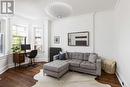 1402 Dundas Street W, Toronto, ON  - Indoor Photo Showing Living Room 