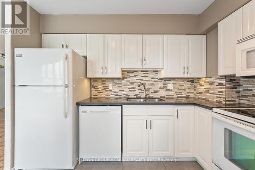 1406 - 260 Queens Quay W, Toronto, ON - Indoor Photo Showing Kitchen With Double Sink