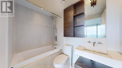 4005 - 5 St.  Joseph Street, Toronto, ON - Indoor Photo Showing Bathroom