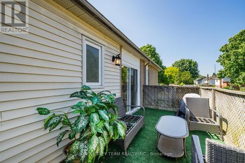 116 Homefield Square, Clarington, ON - Outdoor With Exterior