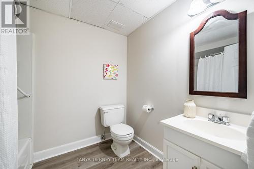 116 Homefield Square, Clarington, ON - Indoor Photo Showing Bathroom