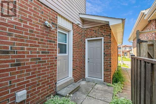 25 Fireside Drive, Toronto, ON - Outdoor With Exterior