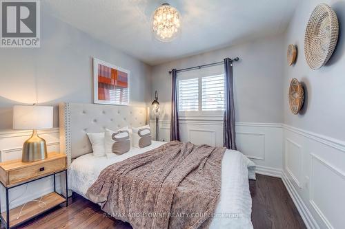 261 Gatwick Drive, Oakville, ON - Indoor Photo Showing Bedroom