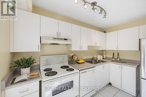 179 - 2440 Bromsgrove Road, Mississauga, ON - Indoor Photo Showing Kitchen With Double Sink