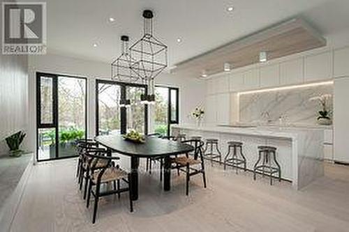 5008 Spruce Avenue, Burlington, ON - Indoor Photo Showing Dining Room