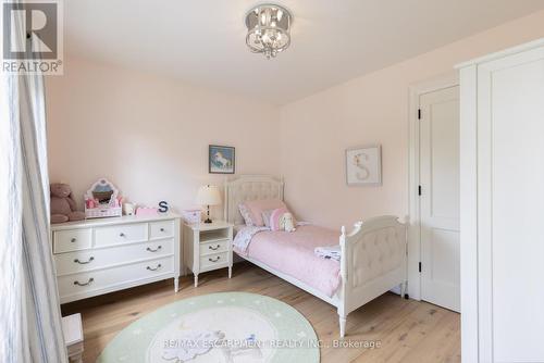 2516 Sunnyhurst Close, Oakville, ON - Indoor Photo Showing Bedroom