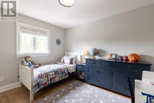 2516 Sunnyhurst Close, Oakville, ON - Indoor Photo Showing Bedroom