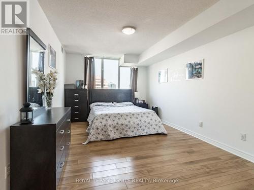 1711 - 156 Enfield Place, Mississauga, ON - Indoor Photo Showing Bedroom