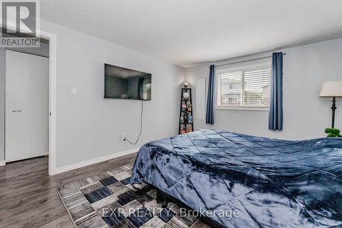 44 Warwick Court, Kitchener, ON - Indoor Photo Showing Bedroom