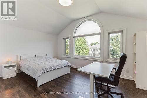 219 Moore Park Avenue, Toronto, ON - Indoor Photo Showing Bedroom