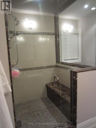 16 Orion Avenue, Vaughan, ON - Indoor Photo Showing Bathroom