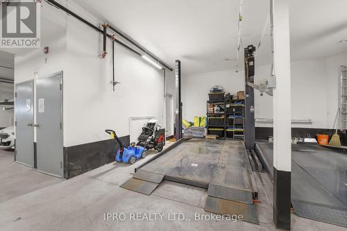 42 - 79 Elder Avenue E, Toronto, ON - Indoor Photo Showing Garage