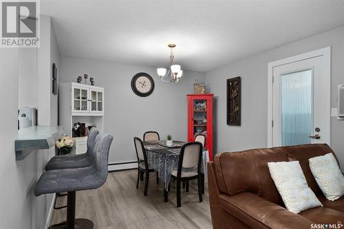 6 20 18Th Street W, Prince Albert, SK - Indoor